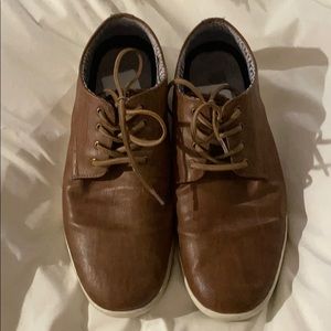 Ben Sherman light tan shoes